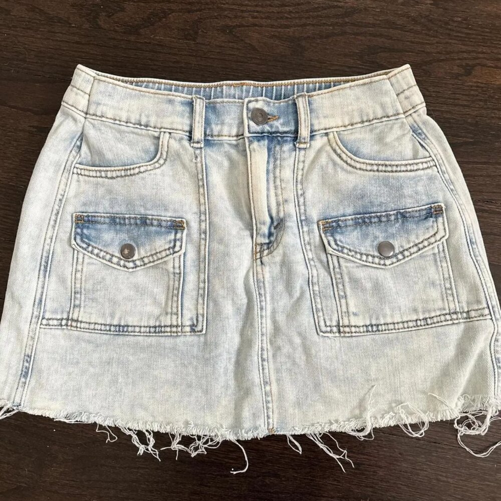 Aerie light denim mini skirt with pockets